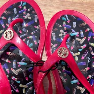 👚👖🥿💜 3-for-$10 💜👚👖🥿. 
Nicole Miller Jelly flip flops